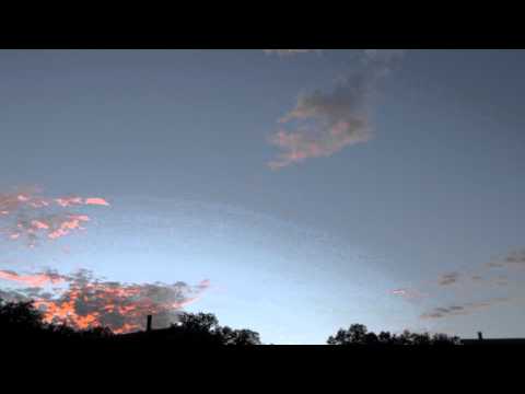 via Rick Lee: Time Lapse Photo’s of Clouds in Charleston – Beautiful!!